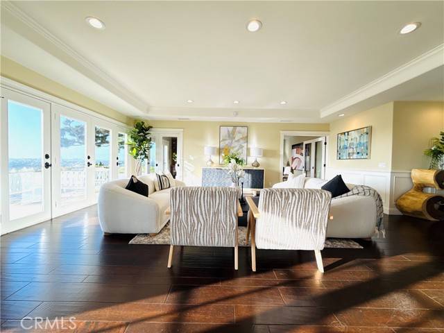 Newport Beach, CA 92660,2839 Carob Street