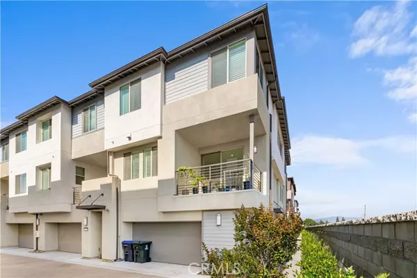 1570 Topeka Ave, unit 8, Placentia, Placentia, CA 92870