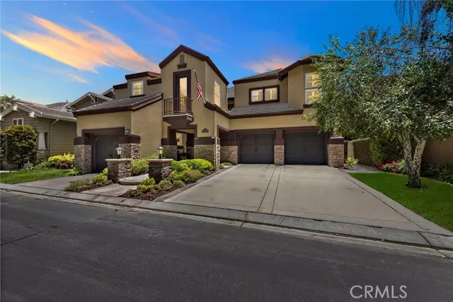 58 Downfield, Laguna Hills, CA 92679