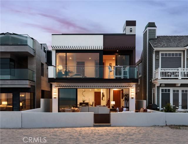 7104 W Oceanfront, Newport Beach, CA 92663