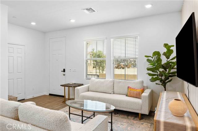 Ontario, CA 91761,3957 E Huntington Street