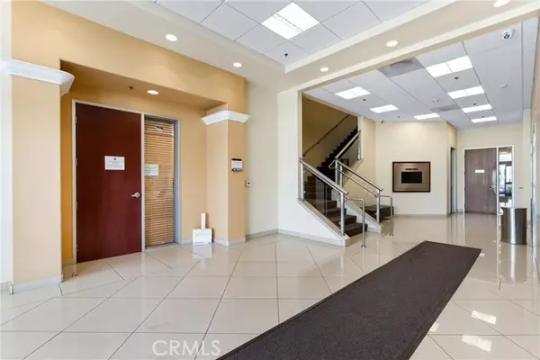Irvine, CA 92618,22 Odyssey