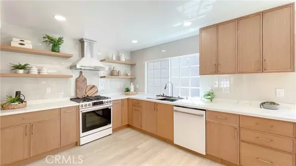4 Skipper, Irvine, CA 92604