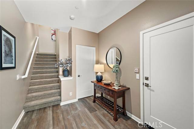 Anaheim, CA 92805,527 S Motif Street