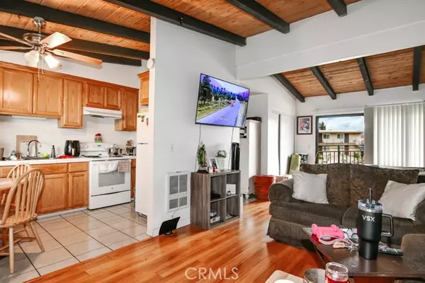 Santa Ana, CA 92701,1636 E 6th Street