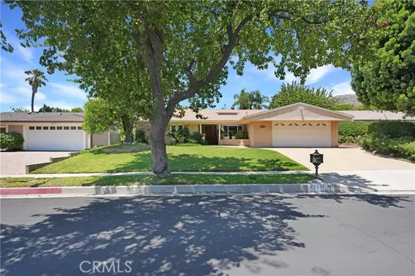 13011 Barto Dr, Granada Hills (los Angeles), CA 91344