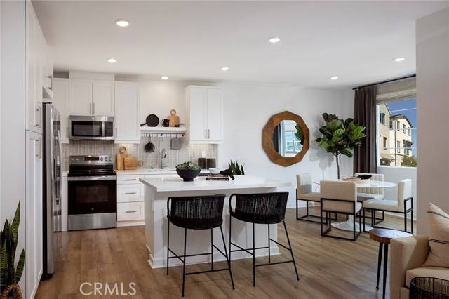 6137 Valentina Way Drive #303, Eastvale, CA 92880