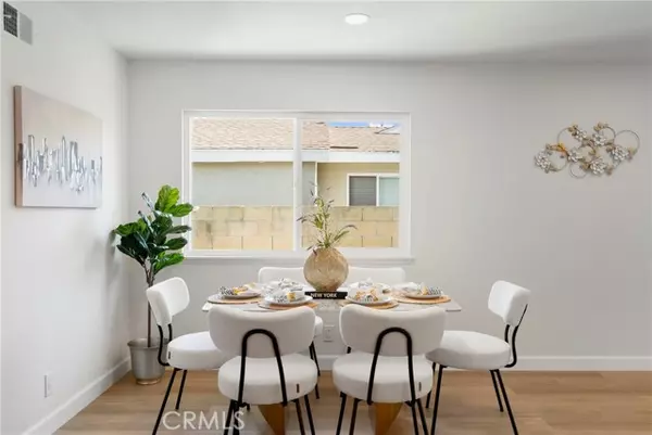 Santa Ana, CA 92704,928 S Laurel St.