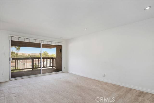 Laguna Hills, CA 92653,23372 Caminito Marcial #187