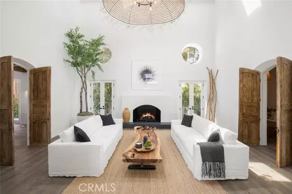 Malibu, CA 90265,27405 Pacific Coast Highway #2