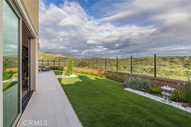 Irvine, CA 92618,200 Canterbury
