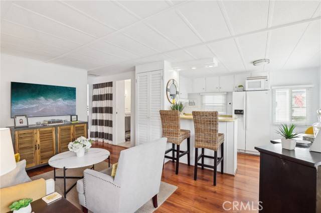 Newport Beach, CA 92663,4 Bolivar Street