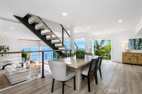 Laguna Beach, CA 92651,32015 Point Place