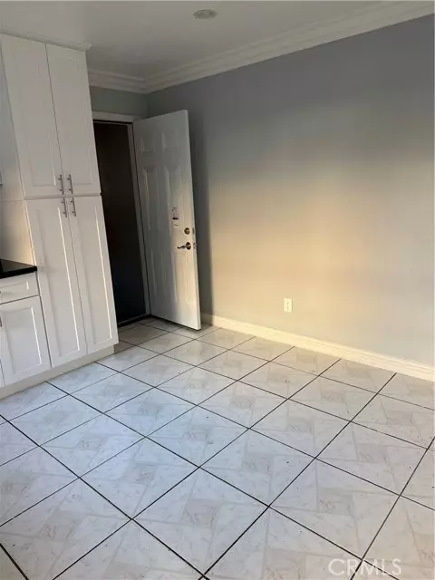 Santa Ana, CA 92707,1323 S Standard Avenue #A