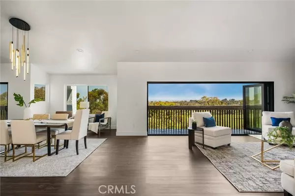 Rancho Palos Verdes, CA 90275,5 Yellow Brick Road
