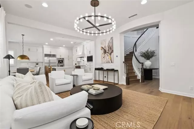 16 Juniper, Lake Forest (el Toro), CA 92630