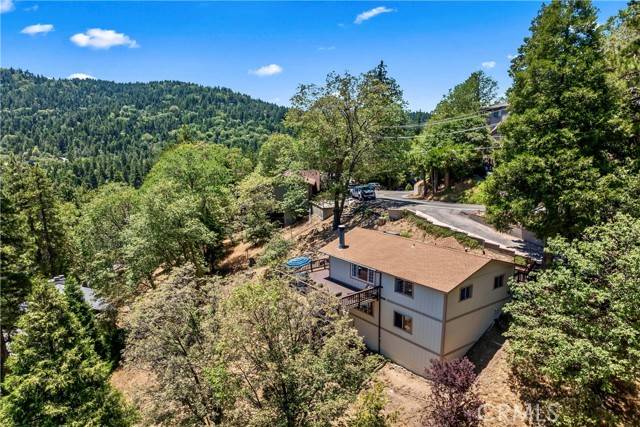 423 Thousand Pines Road, Crestline, CA 92325