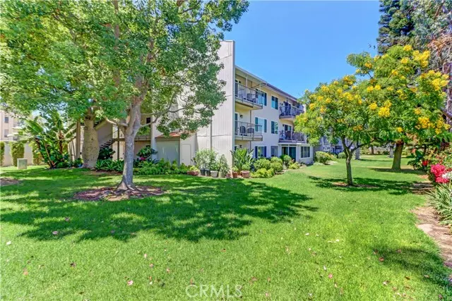 3365 Punta Alta #2F, Laguna Woods, CA 92637