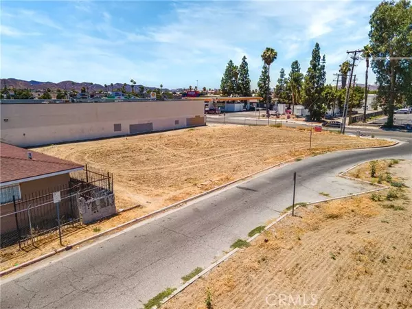 Hemet, CA 92543,0 E. Lyons