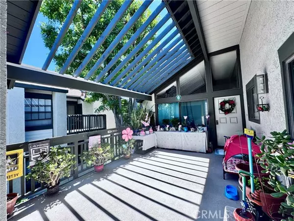 2532 W Macarthur Boulevard #B, Santa Ana, CA 92704