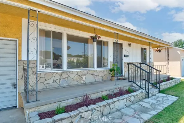 Lakewood, CA 90712,5223 Montair Avenue