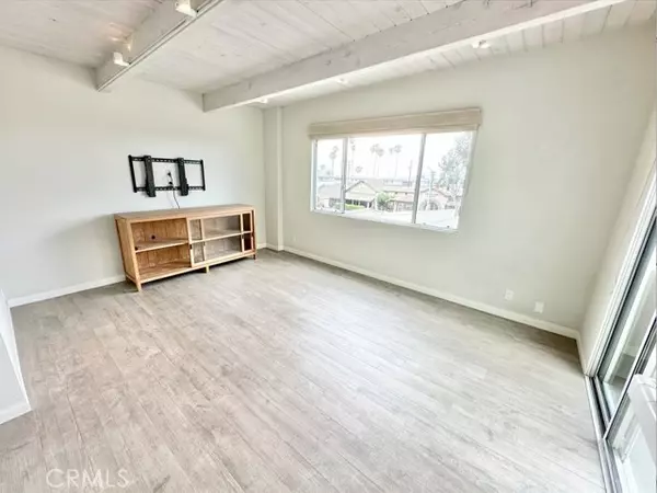 Laguna Beach, CA 92651,353 N Cedar Way #C