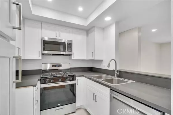 600 W 3rd Street #C207, Santa Ana, CA 92701