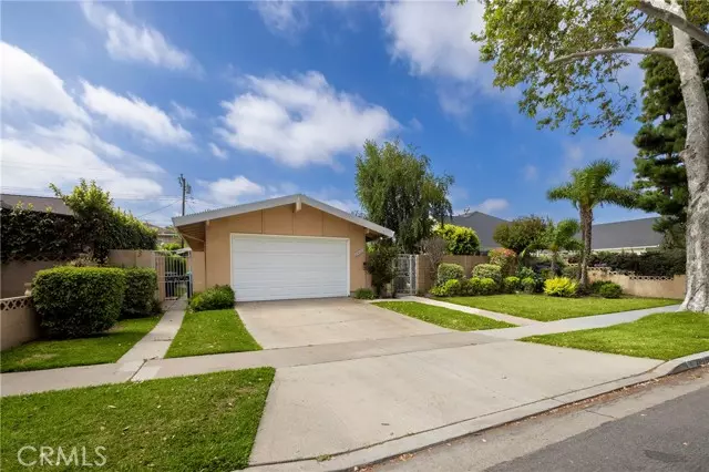 Rossmoor Socal, CA 90720,2911 Walker Lee Drive