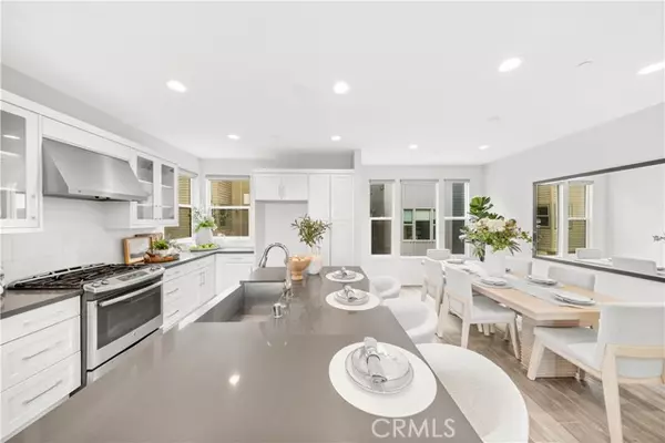 Costa Mesa, CA 92627,1607 SOMERTON DR