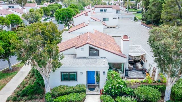 Irvine, CA 92612,23 Morena #32