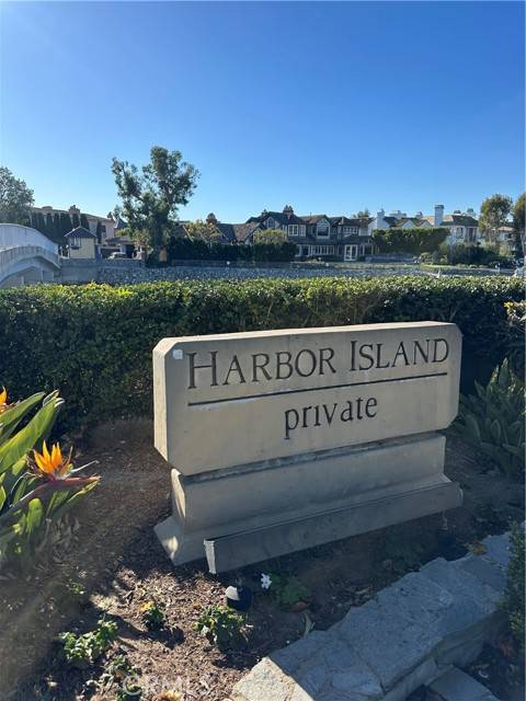 11 Harbor Island, Newport Beach, CA 92660