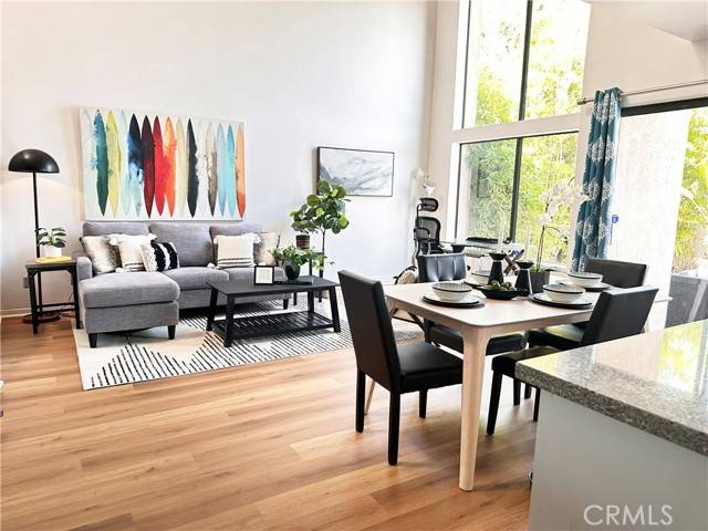 915 Lombard Court, Costa Mesa, CA 92626