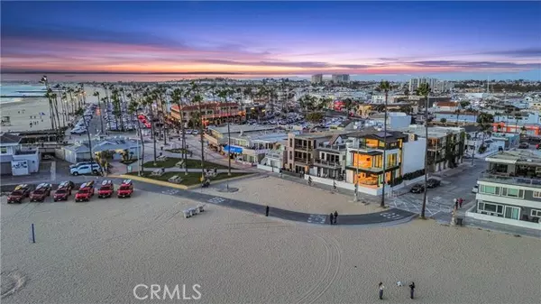 Newport Beach, CA 92663,2000 W Oceanfront