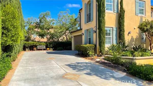 Irvine, CA 92620,21 Vine