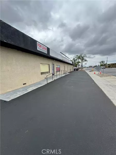 10742 Beach Boulevard, Stanton, CA 90680