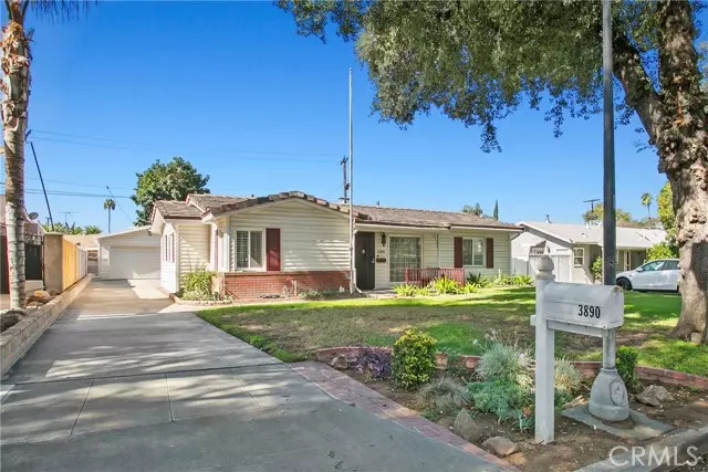 3890 Rockingham Place, Riverside, CA 92504