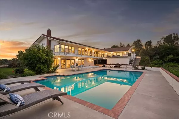 Tustin, CA 92705,10181 Overhill Drive
