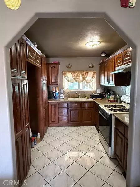 777 S Temescal Street #14, Corona, CA 92879