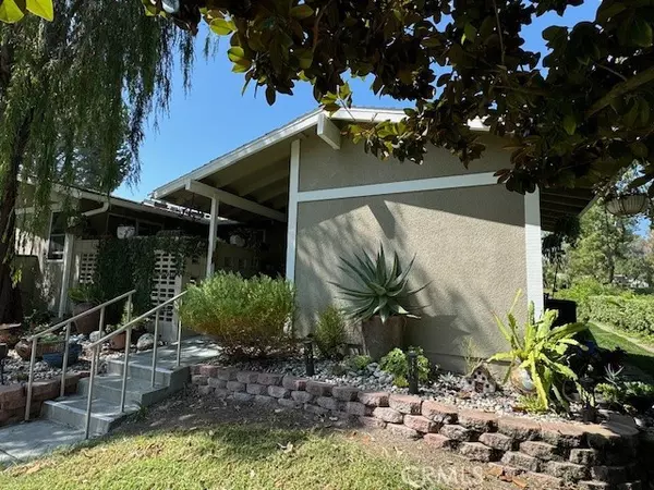 406 Avenida Castilla #B, Laguna Woods, CA 92637