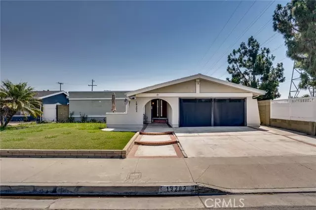 19202 Hickory Lane, Huntington Beach, CA 92646