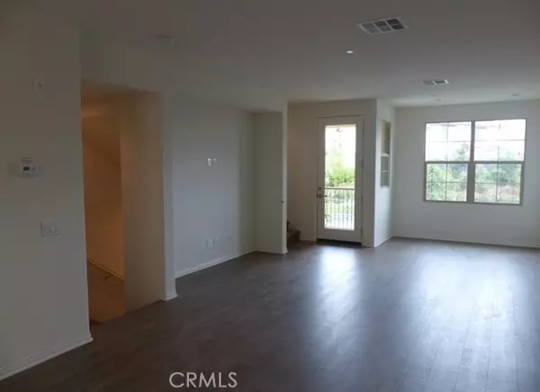 Irvine, CA 92618,60 Capricorn