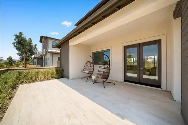 Irvine, CA 92618,270 Sora