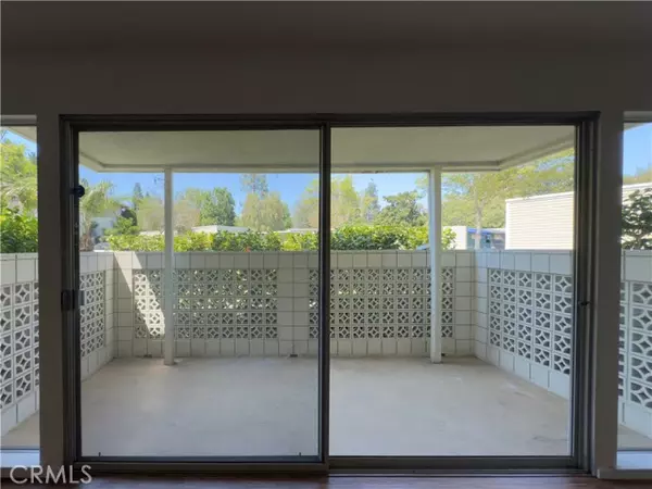 Laguna Woods, CA 92637,161 Avenida Majorca #C