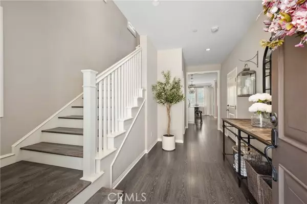 Irvine, CA 92620,85 Waterleaf