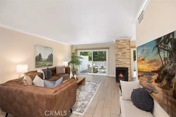 Laguna Hills, CA 92653,24995 Acacia Lane #13