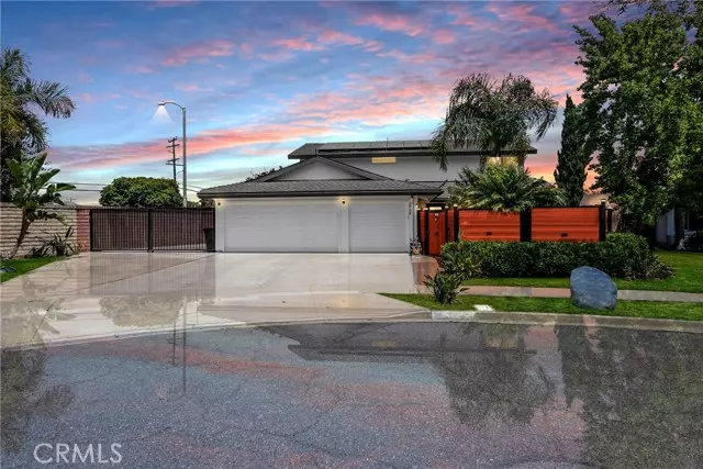2798 Redwing Circle, Costa Mesa, CA 92626