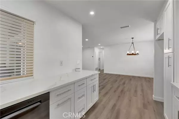 Huntington Beach, CA 92647,6672 Sun Drive #B