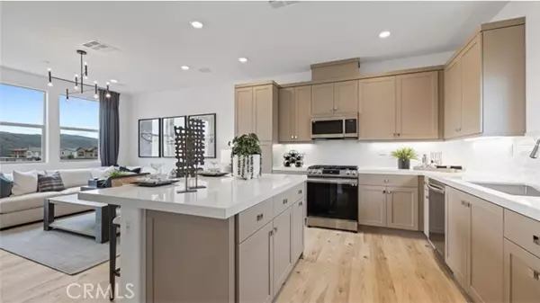 385 Fawn Street, Rancho Mission Viejo, CA 92694