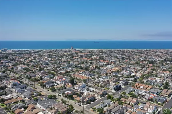 1017 Delaware Street, Huntington Beach, CA 92648