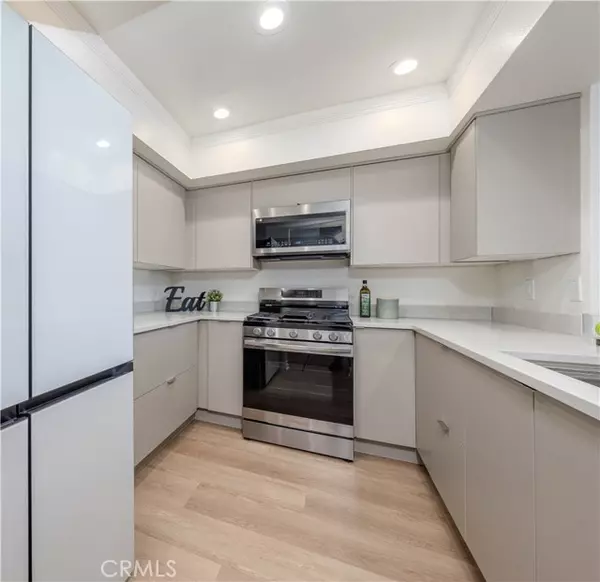 1988 Junipero Avenue #2, Signal Hill, CA 90755